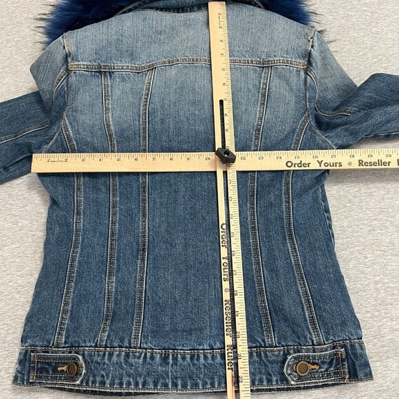 Driftwood Denim Jacket Womens Small Blue Faux Fur Collar Mob Wife Whimsigoth - Picture 9 of 11
